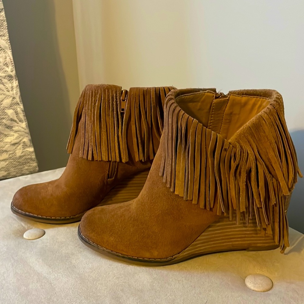 Lucky brand wedge boots 8M
